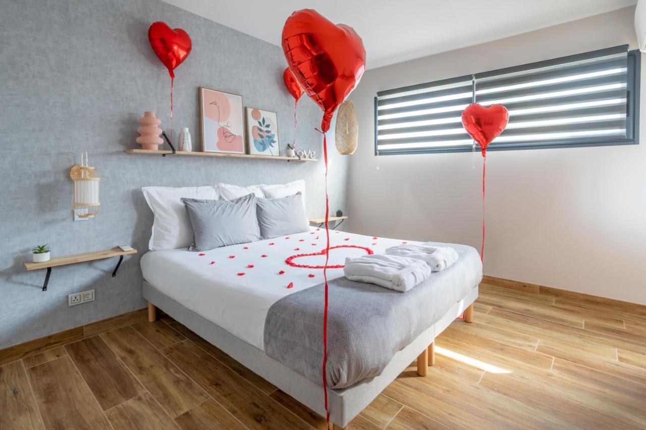 L'Entre Deux-Suite Romantique - Jacuzzi Privatif - Clim Reversible - Wifi Le Somail Ngoại thất bức ảnh