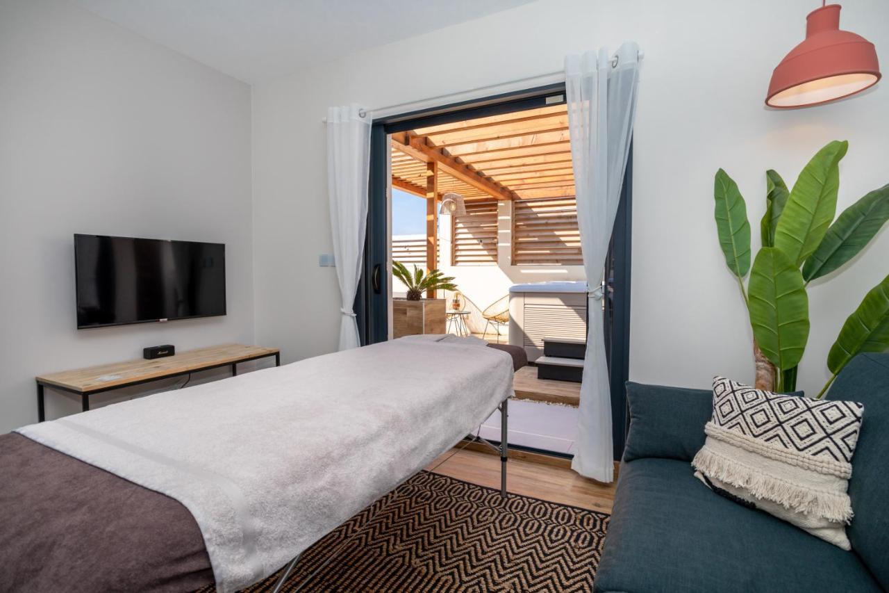 L'Entre Deux-Suite Romantique - Jacuzzi Privatif - Clim Reversible - Wifi Le Somail Ngoại thất bức ảnh